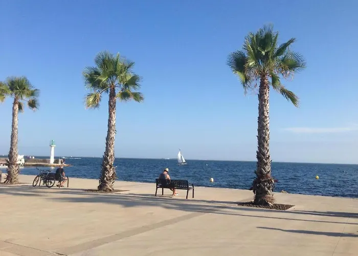 Marseillan Loue Chalé *